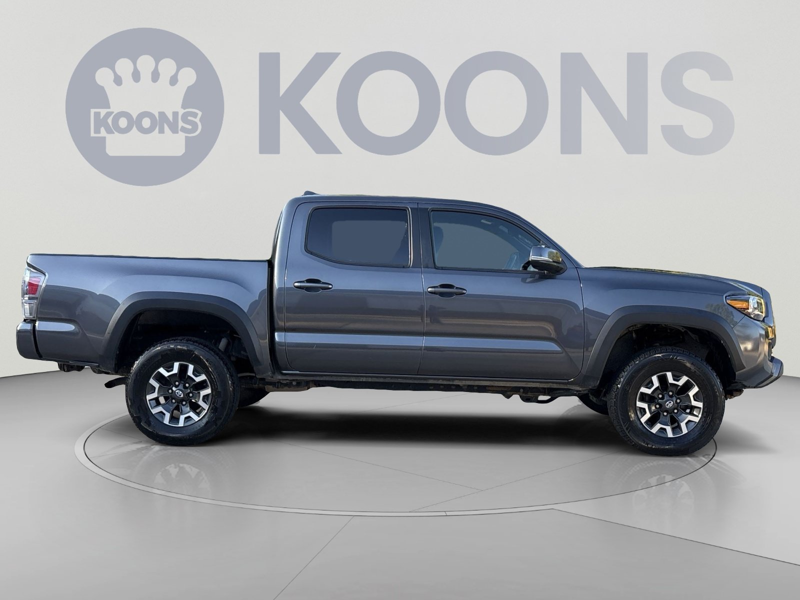 Used 2023 Toyota Tacoma TRD Off-Road w/ Technology Package AWD/4WD image 8