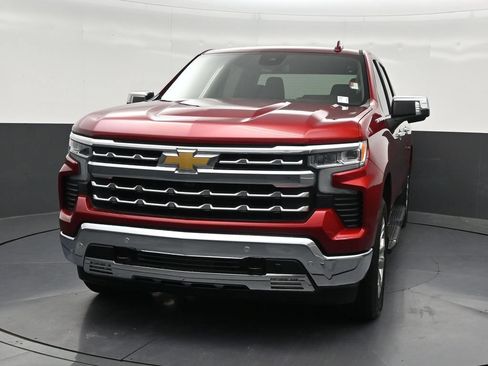 Used 2024 Chevrolet Silverado 1500 LTZ RWD image 9