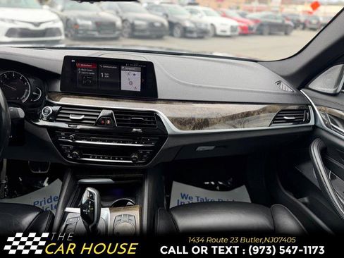 Used 2017 BMW 540i xDrive image 27