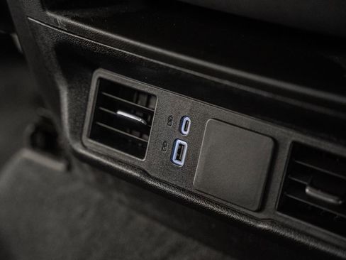 Used 2025 Chevrolet Silverado 1500 Custom Trail Boss w/ Dark Appearance Package image 39