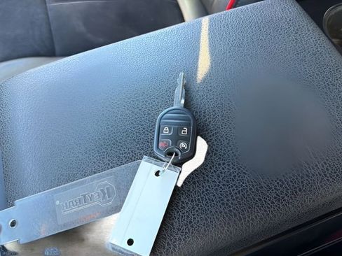 Used 2014 Ford F150 FX4 w/ Equipment Group 402A Luxury AWD/4WD image 32