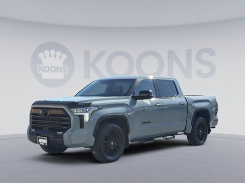 Used 2025 Toyota Tundra Limited AWD/4WD image 5