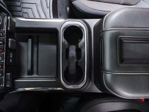 Used 2019 GMC Sierra 1500 Elevation w/ Elevation Value Package AWD/4WD image 18