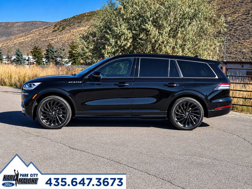 Used 2023 Lincoln Aviator Reserve w/ Equipment Group 201A AWD/4WD image 2