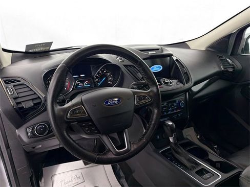 Used 2017 Ford Escape Titanium image 9