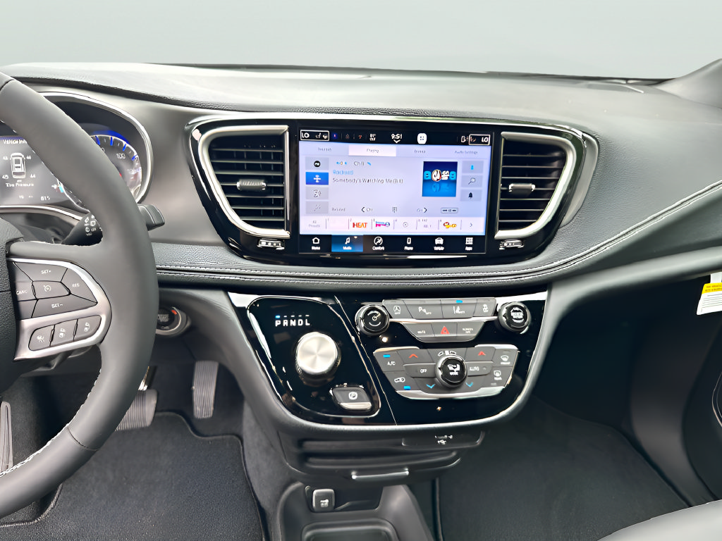 New 2027 Chrysler Pacifica Select FWD image 24