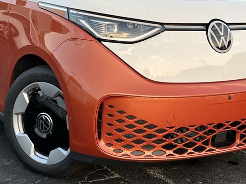 New 2025 Volkswagen ID. Buzz Pro S Plus image 4