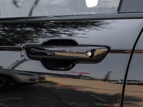 Used 2022 Jeep Grand Cherokee Laredo w/ Luxury Tech Group I image 51