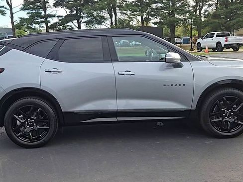 New 2025 Chevrolet Blazer RS w/ Driver Confidence II Package image 9