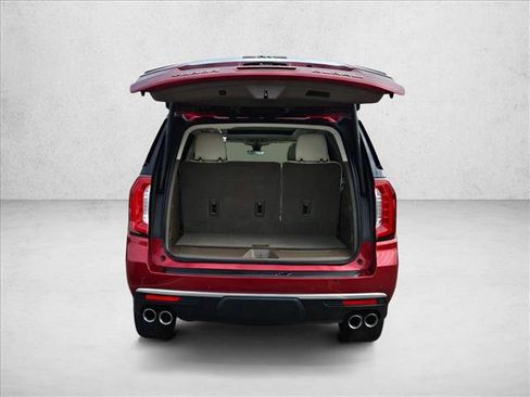 Used 2022 GMC Yukon Denali w/ Denali Premium Package AWD/4WD image 7