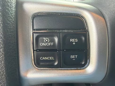 Used 2013 Dodge Challenger SXT Plus RWD image 22