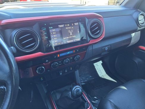 Used 2019 Toyota Tacoma SR AWD/4WD image 26