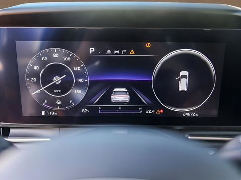 Used 2023 Kia Carnival SX Prestige image 11