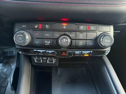 Used 2024 Dodge Durango R/T image 25