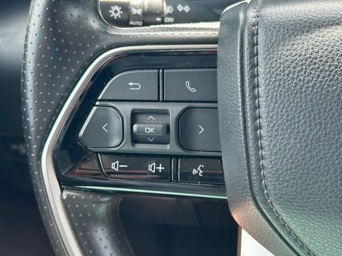 Used 2022 Toyota Tundra SR5 AWD/4WD image 35