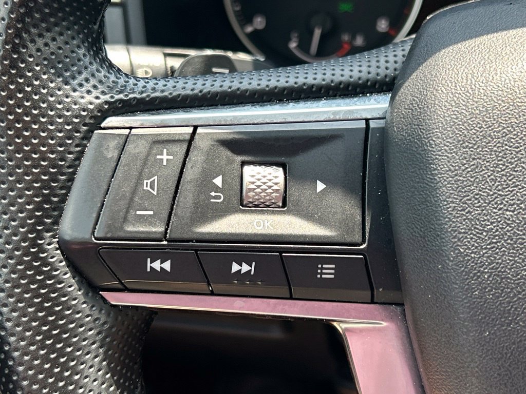 Used 2024 Mitsubishi Outlander SE FWD image 26