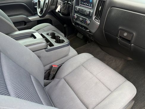 Used 2018 Chevrolet Silverado 1500 LT w/ LT Eassist Package image 15