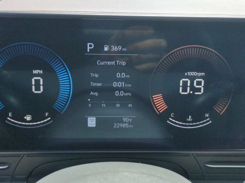 Used 2025 Hyundai Kona SEL FWD image 16