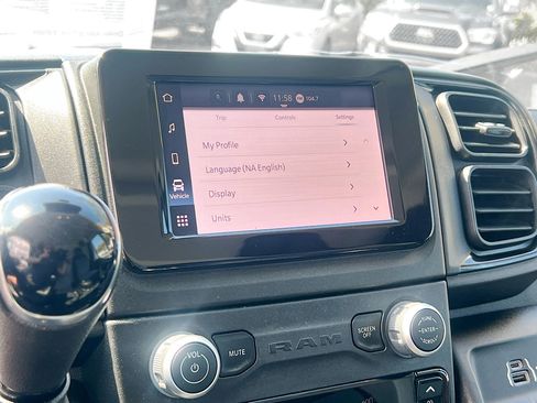 Used 2024 RAM ProMaster 2500 w/ Convenience Group image 28