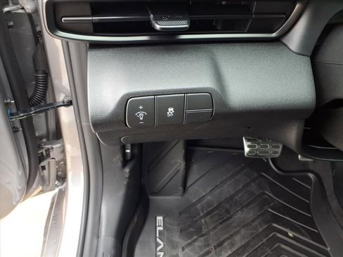 New 2026 Hyundai Elantra SEL Sport image 9