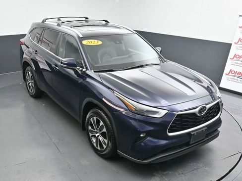 Used 2023 Toyota Highlander XLE image 28