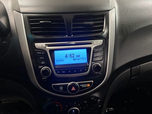 Used 2014 Hyundai Accent GS FWD image 13