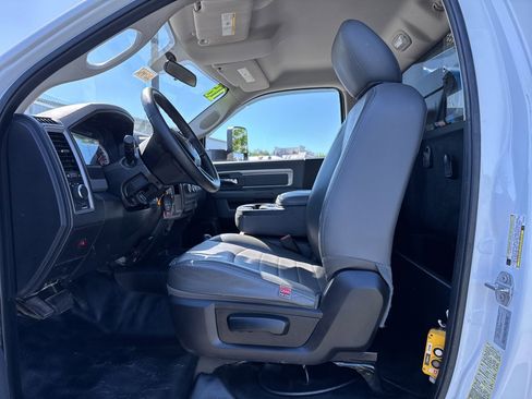 Used 2016 RAM 5500 Tradesman w/ Power & Remote Entry Group AWD/4WD image 9