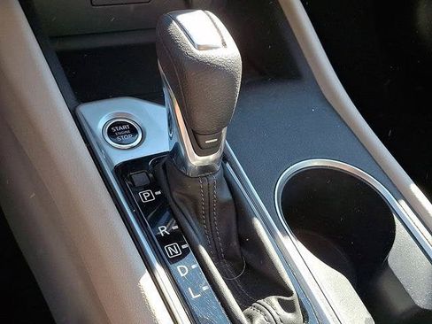 Certified 2022 Nissan Altima 2.5 SV FWD image 16