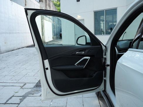 New 2025 BMW X1 xDrive28i w/ Technology Package image 19