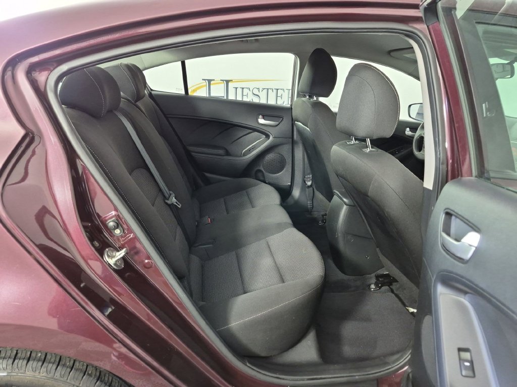 Used 2018 Kia Forte LX FWD image 31