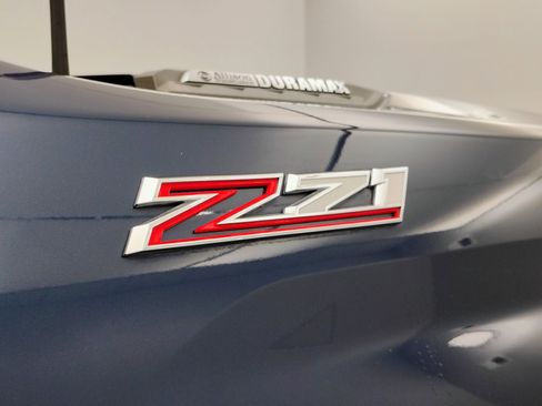 Used 2021 Chevrolet Silverado 2500 LTZ w/ LTZ Premium Package image 14