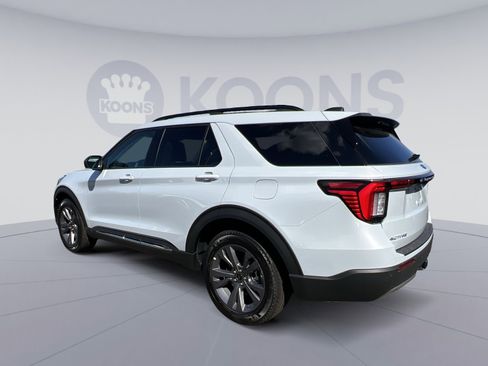 New 2025 Ford Explorer Active w/ Active Comfort Package image 4