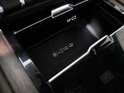 Used 2025 GMC Yukon Denali Ultimate image 29