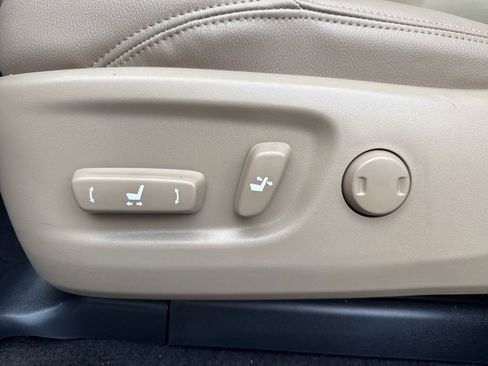 Used 2018 Toyota 4Runner SR5 Premium image 36