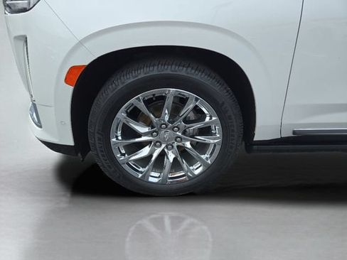 Certified 2023 Cadillac Escalade Premium Luxury Platinum w/ LPO, Radiant Package AWD/4WD image 51