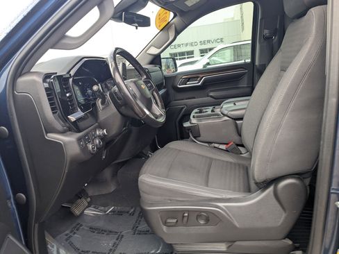 Used 2022 Chevrolet Silverado 1500 LT image 16