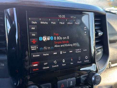 Used 2019 RAM 2500 Laramie image 15