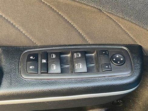 Used 2023 Dodge Charger SXT image 15