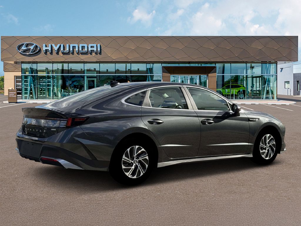 Used 2026 Hyundai Sonata Blue FWD image 8