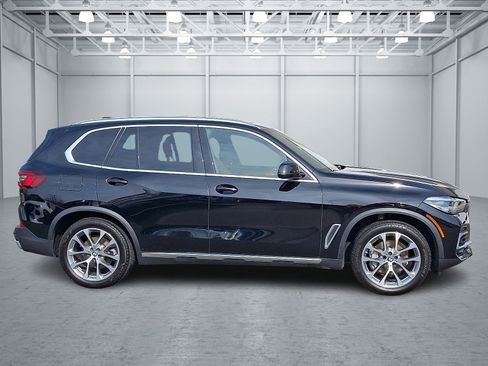 Used 2023 BMW X5 xDrive40i w/ Premium Package image 7