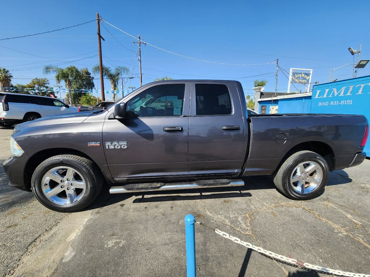 Used 2017 RAM 1500 Express w/ Express Value Package RWD image 4