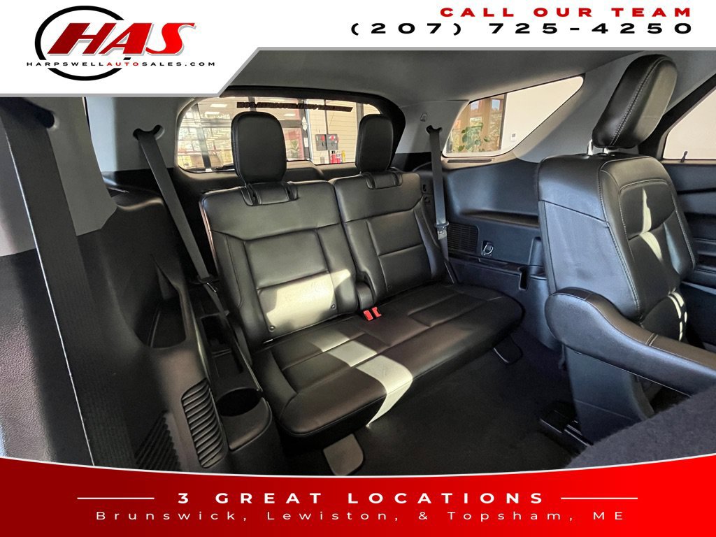 Used 2021 Ford Explorer XLT w/ Equipment Group 202A AWD/4WD image 15
