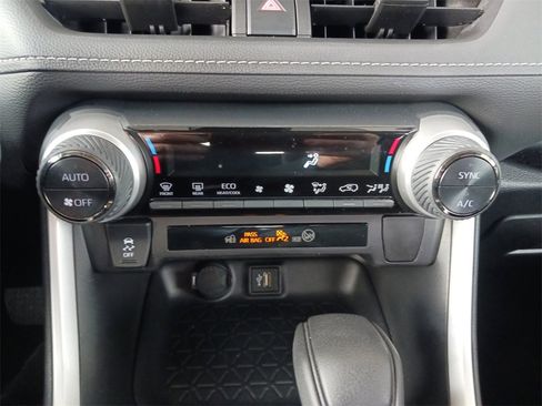 Used 2024 Toyota RAV4 XLE image 24