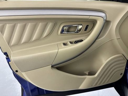 Used 2013 Ford Taurus SEL image 20