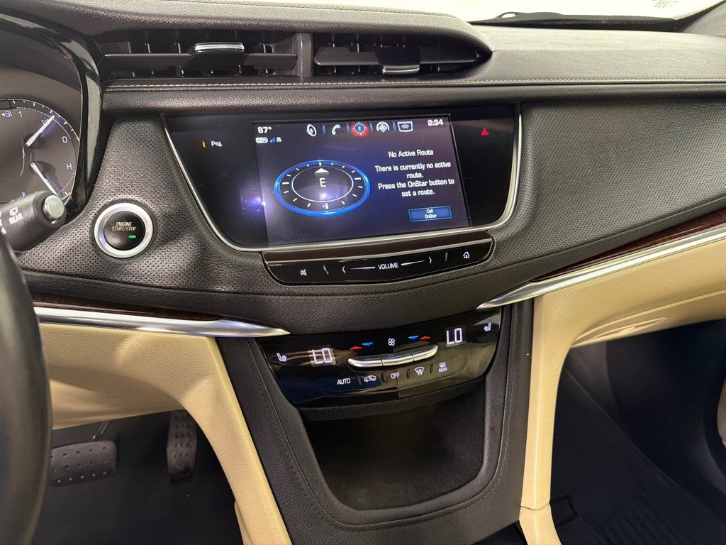 Used 2019 Cadillac XT5 Luxury AWD/4WD image 14