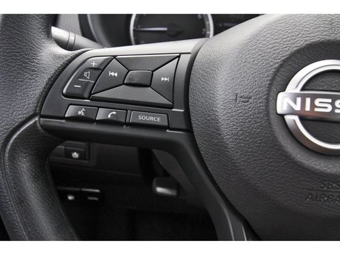 Certified 2025 Nissan Kicks Play S FWD image 18