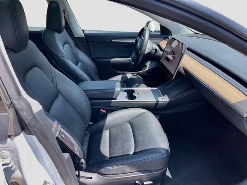 Used 2023 Tesla Model 3 Standard Range RWD image 28