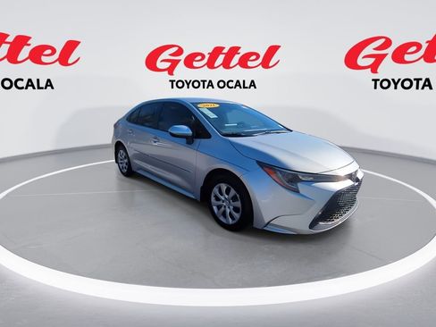 Used 2021 Toyota Corolla LE image 2