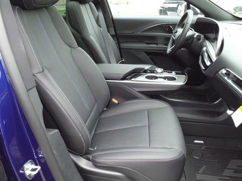 New 2025 Cadillac Lyriq Sport image 22