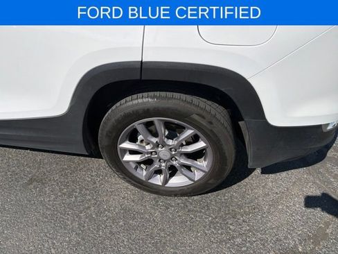 Used 2023 GMC Terrain SLT FWD image 23